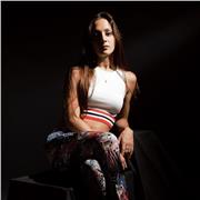 Ragazza diplomata offre servizio di dopo-scuola per bambini di scuola elementare